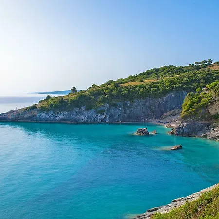 Willa Coastal Paradise Found - Komis' Private Pool Retreat *