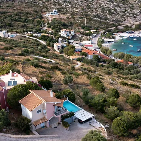 Coastal Paradise Found - Komis' Private Pool Retreat Ájosz Nikólaosz